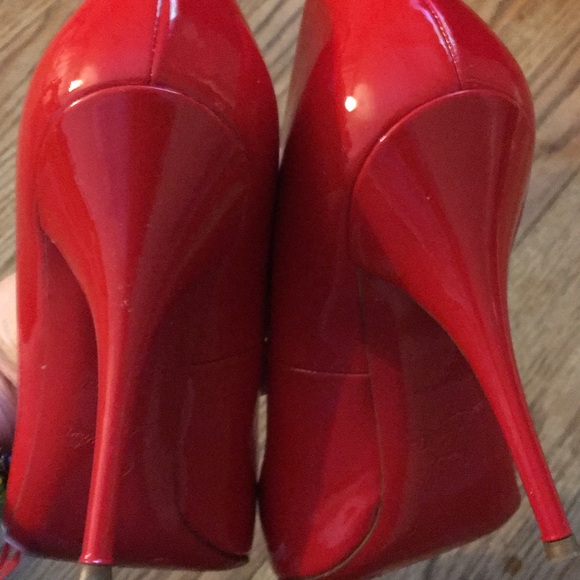 CHRISTIAN LOUBOUTIN PIGALLE 85 mm - Picture 2 of 6